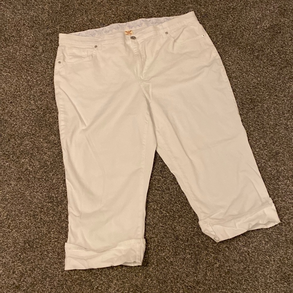 Womens plus size white capris pants